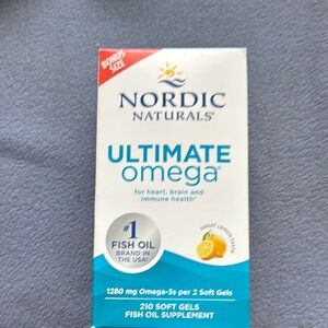 Ultimate Omega Soft Gels - White and Blue